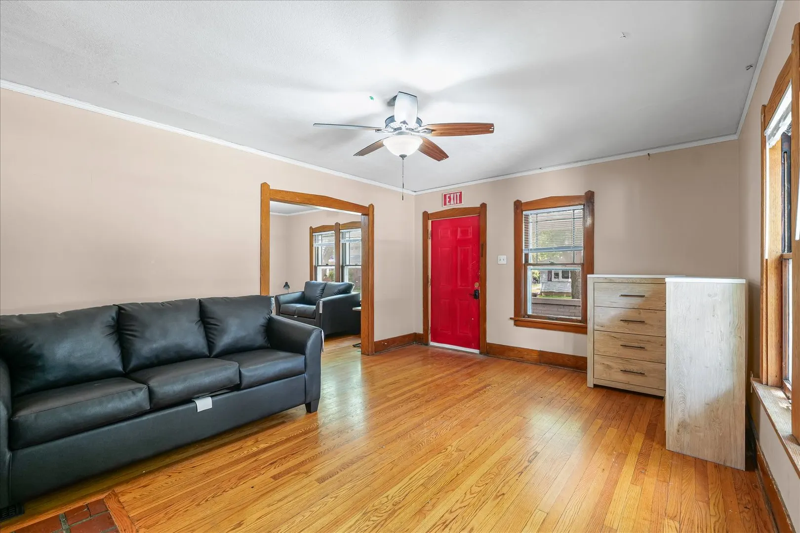 401 W Elm Street IL