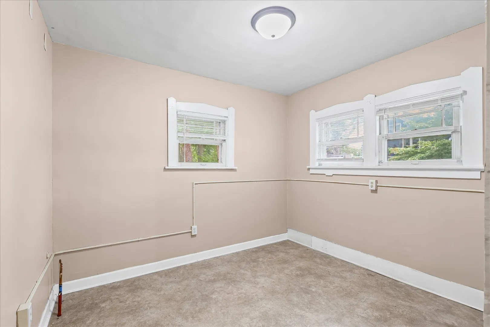401 W Elm Street IL