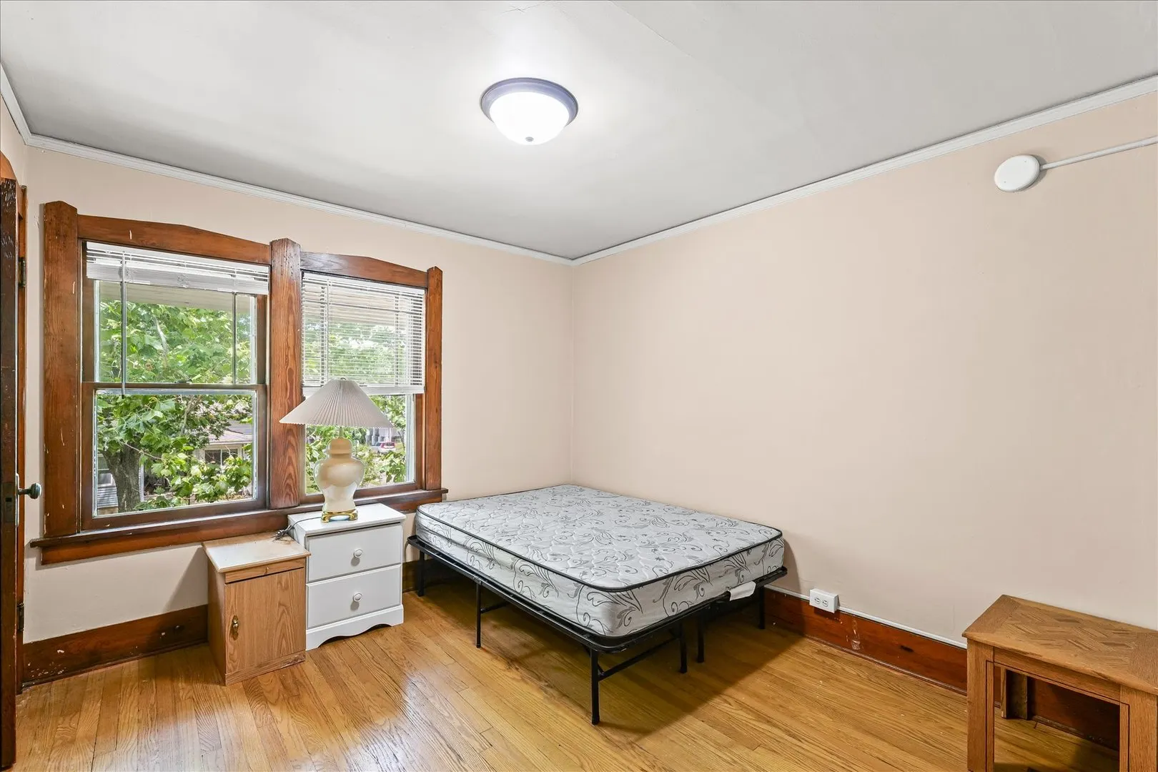 401 W Elm Street IL