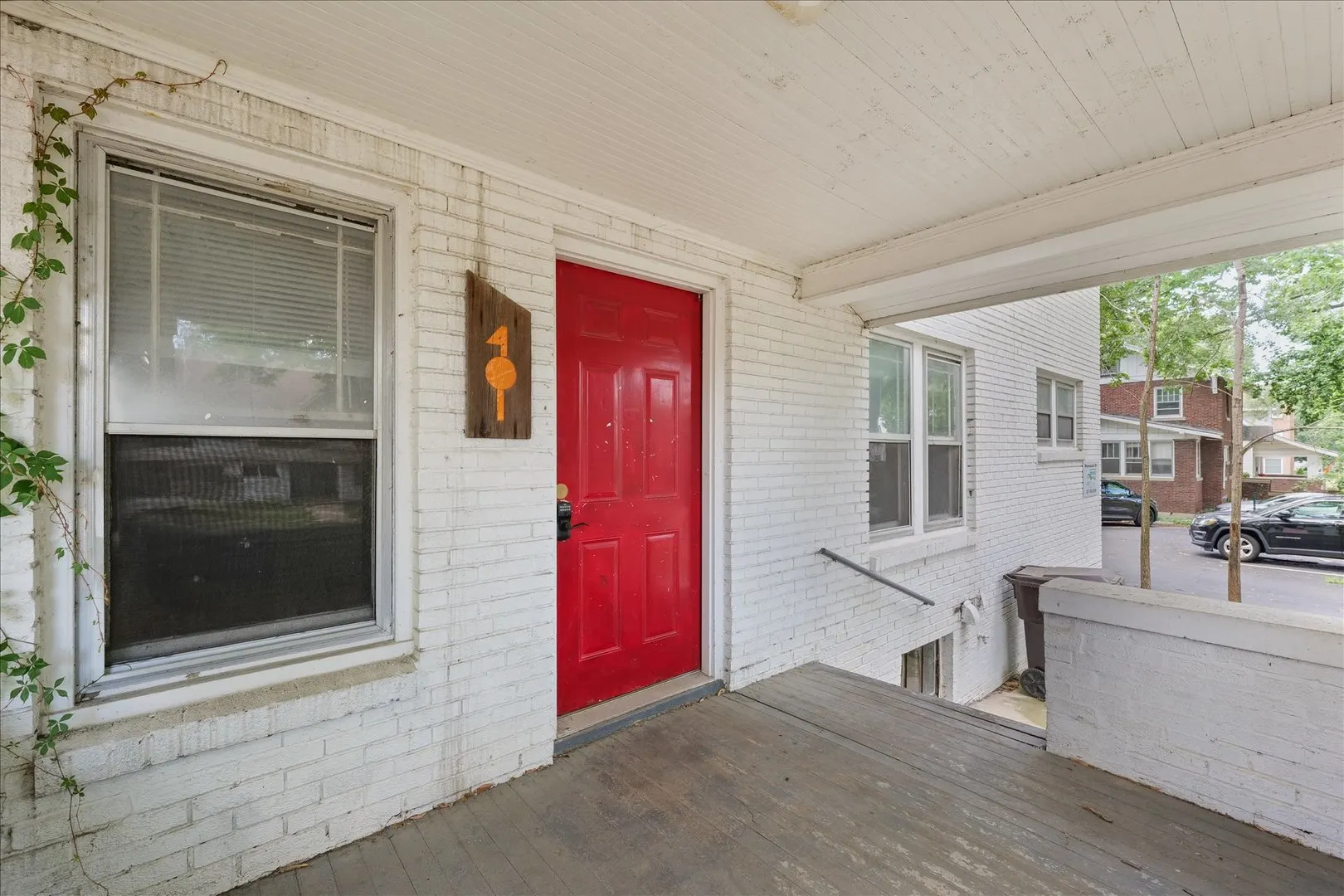401 W Elm Street IL