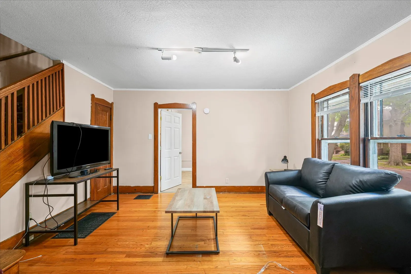 401 W Elm Street IL