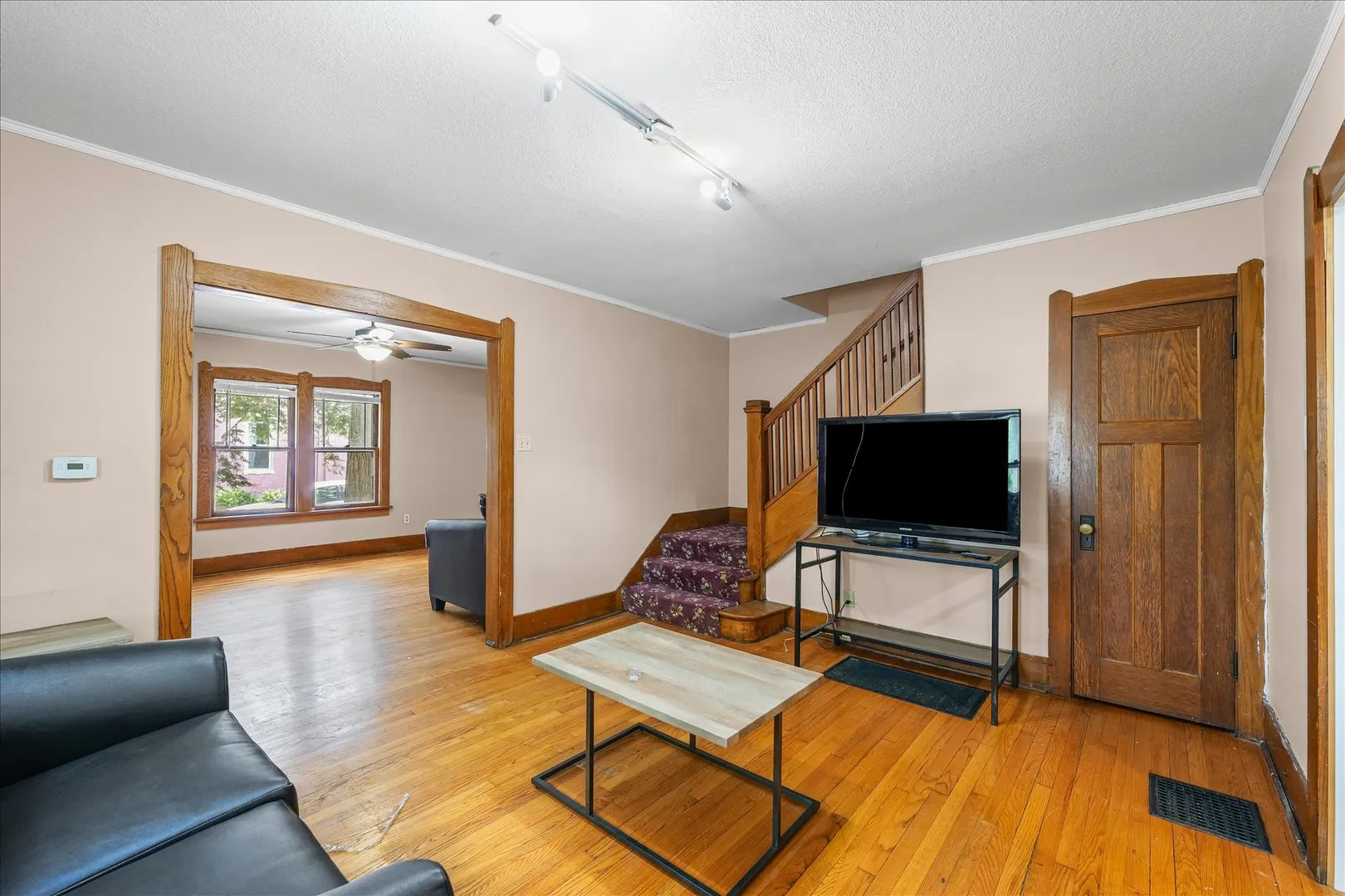 401 W Elm Street IL
