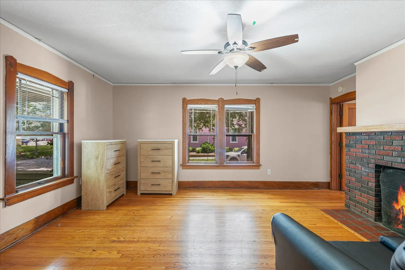 401 W Elm Street IL