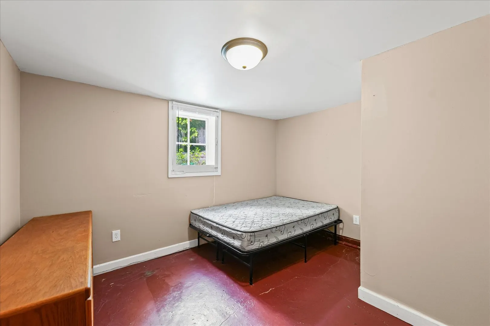 401 W Elm Street IL