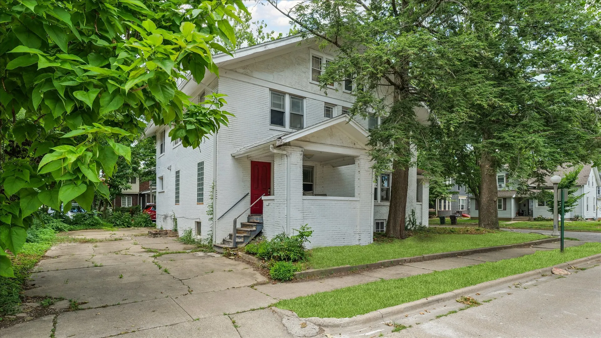 401 W Elm Street IL