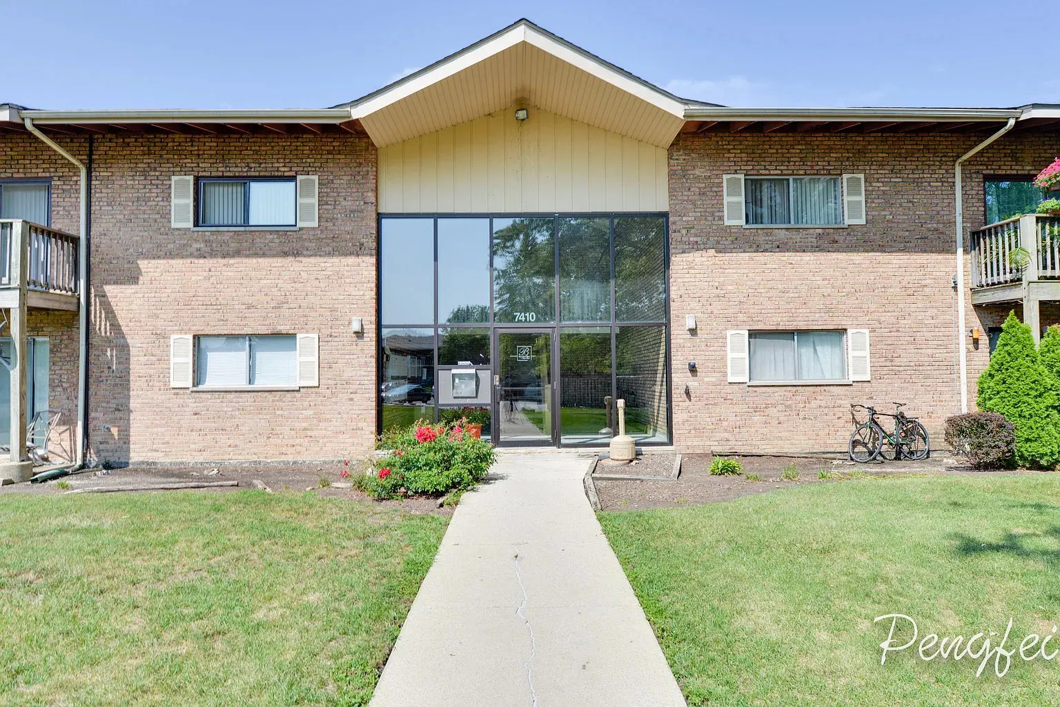 7410 Brookdale Drive IL #213