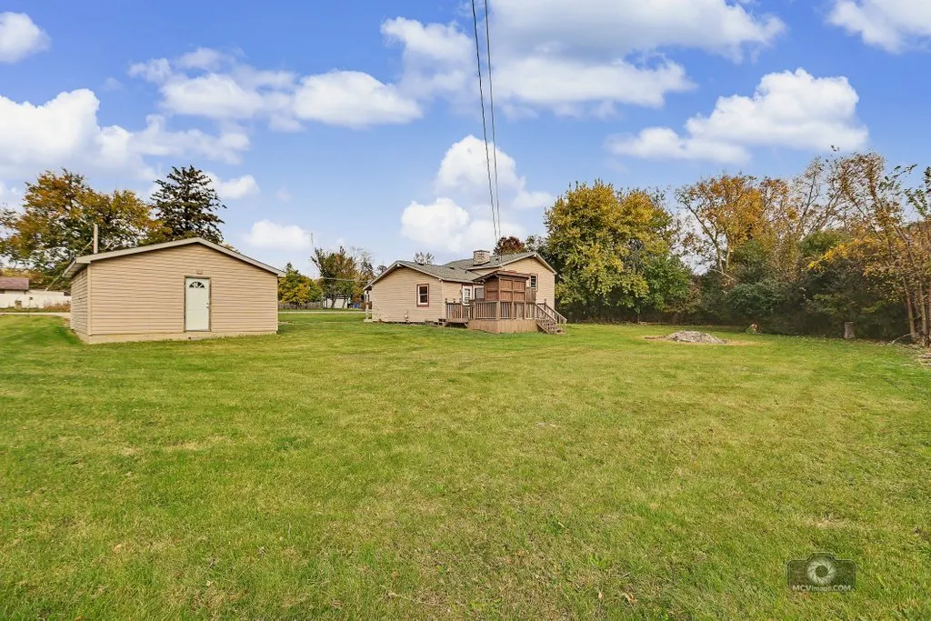 21W381 Fullerton Avenue IL