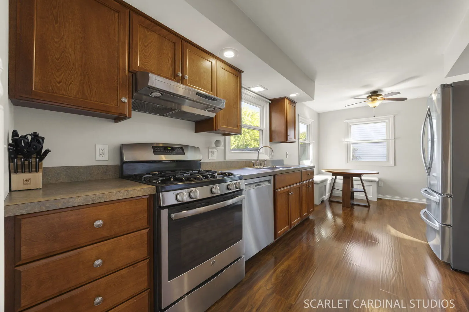 27 Fieldpoint Road IL