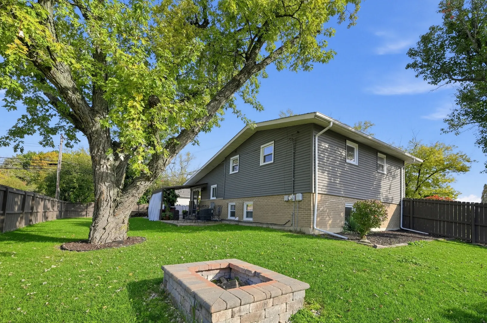 5700 Grange Avenue IL