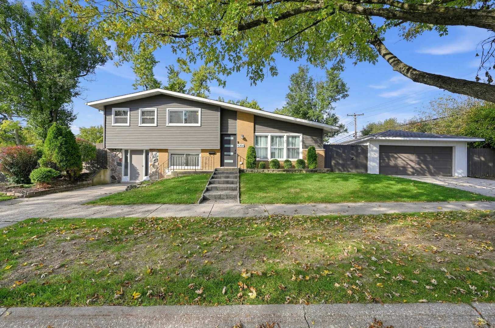 5700 Grange Avenue IL