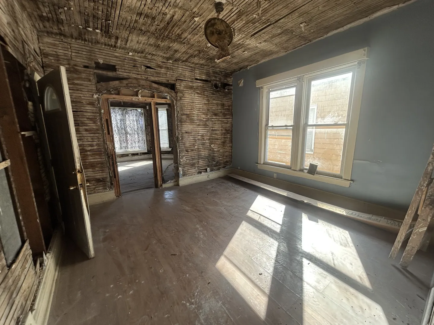 414 N Lawler Avenue IL