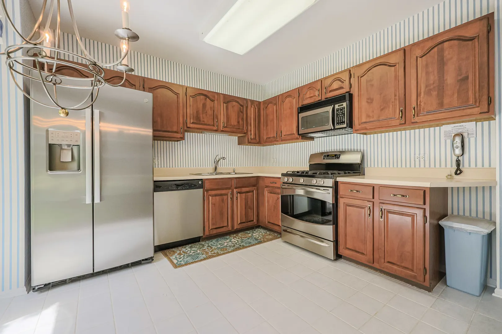 407 Town Place Circle IL #407
