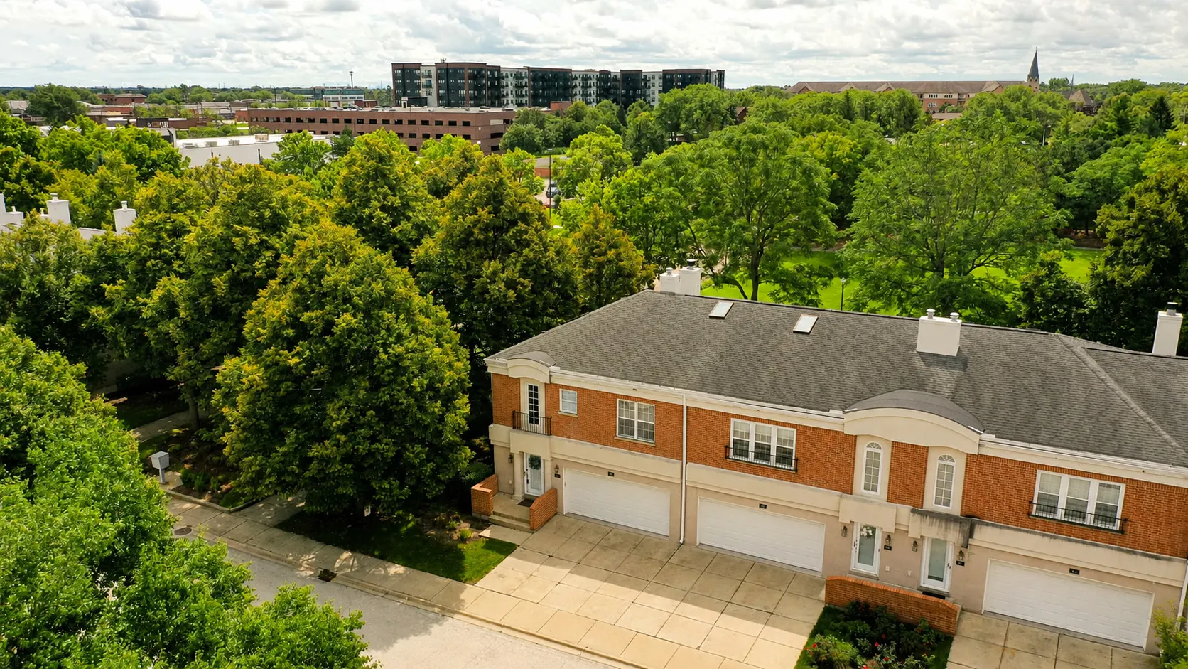 407 Town Place Circle IL #407