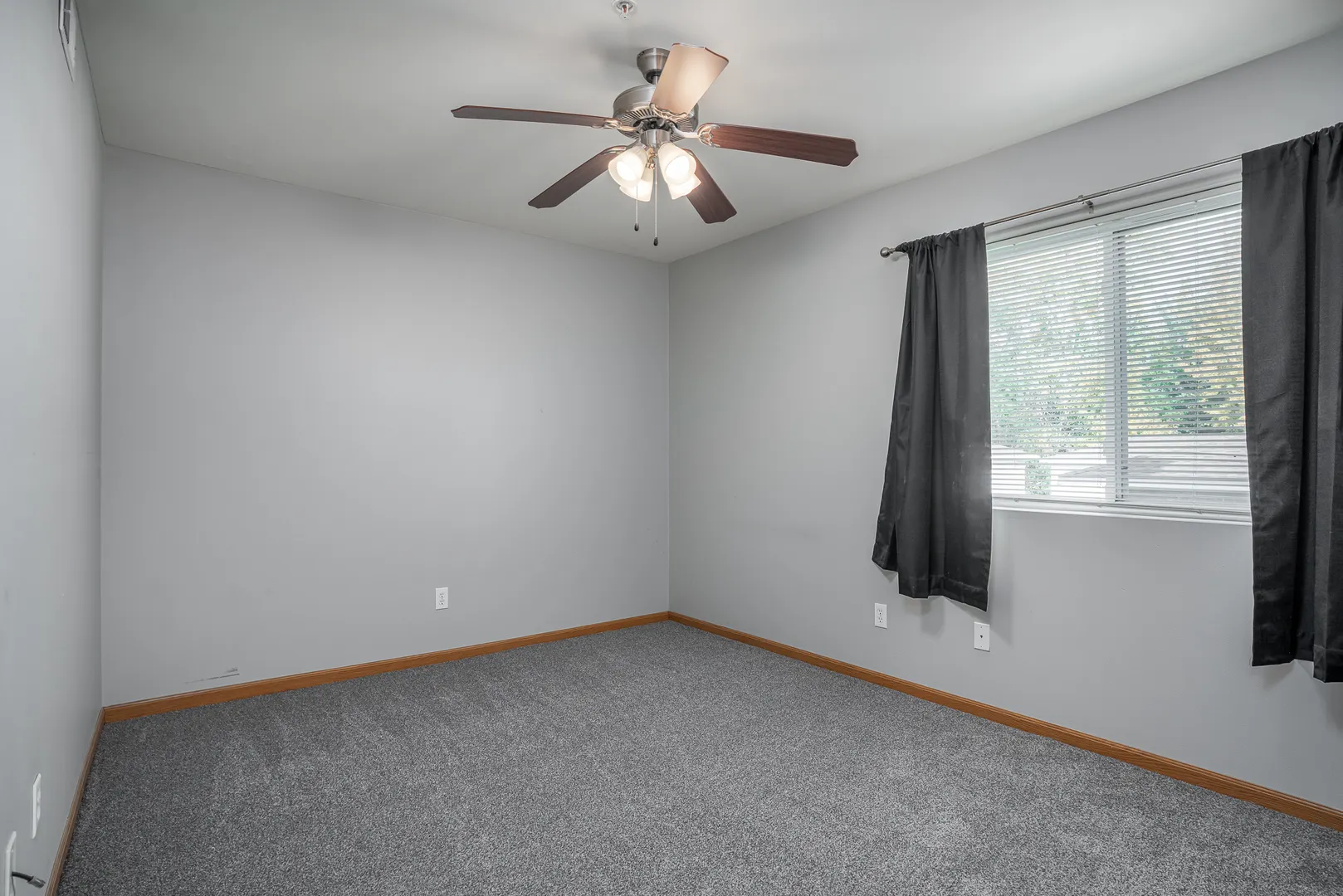 4600 Grand Avenue IA #C1