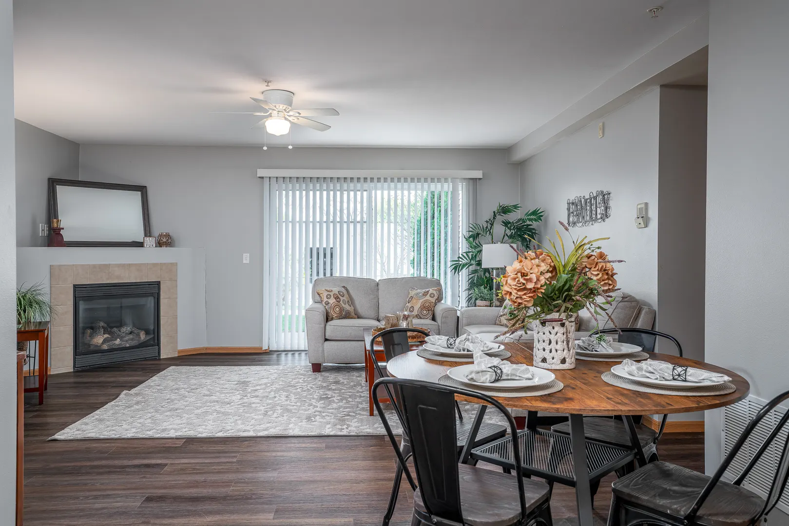4600 Grand Avenue IA #C1