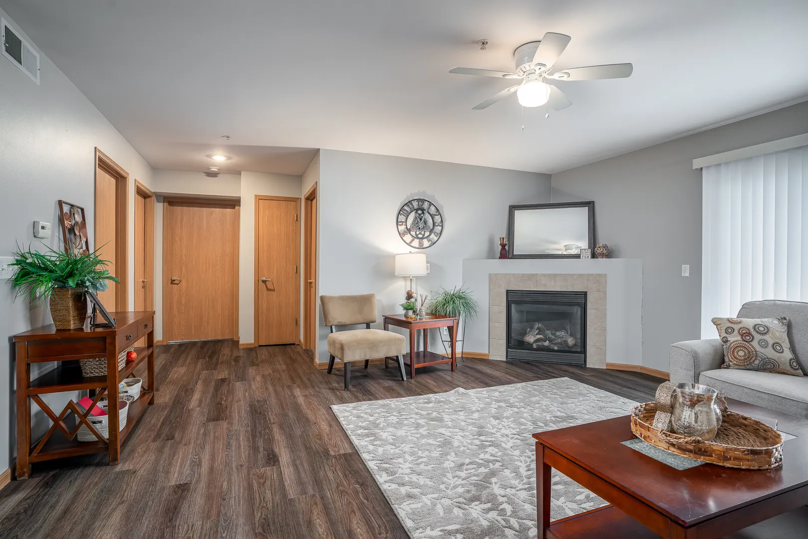 4600 Grand Avenue IA #C1
