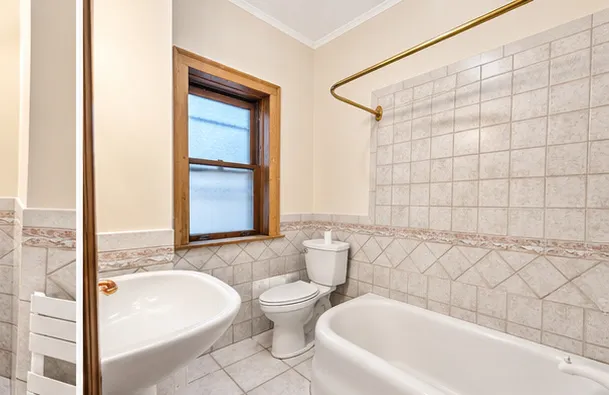 441 Ridge Avenue IL #1