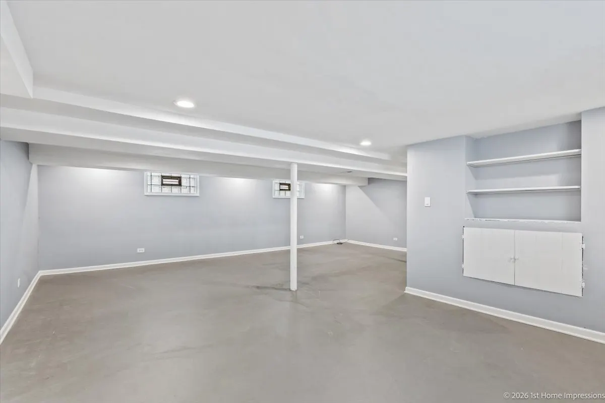 10241 S Albany Avenue IL