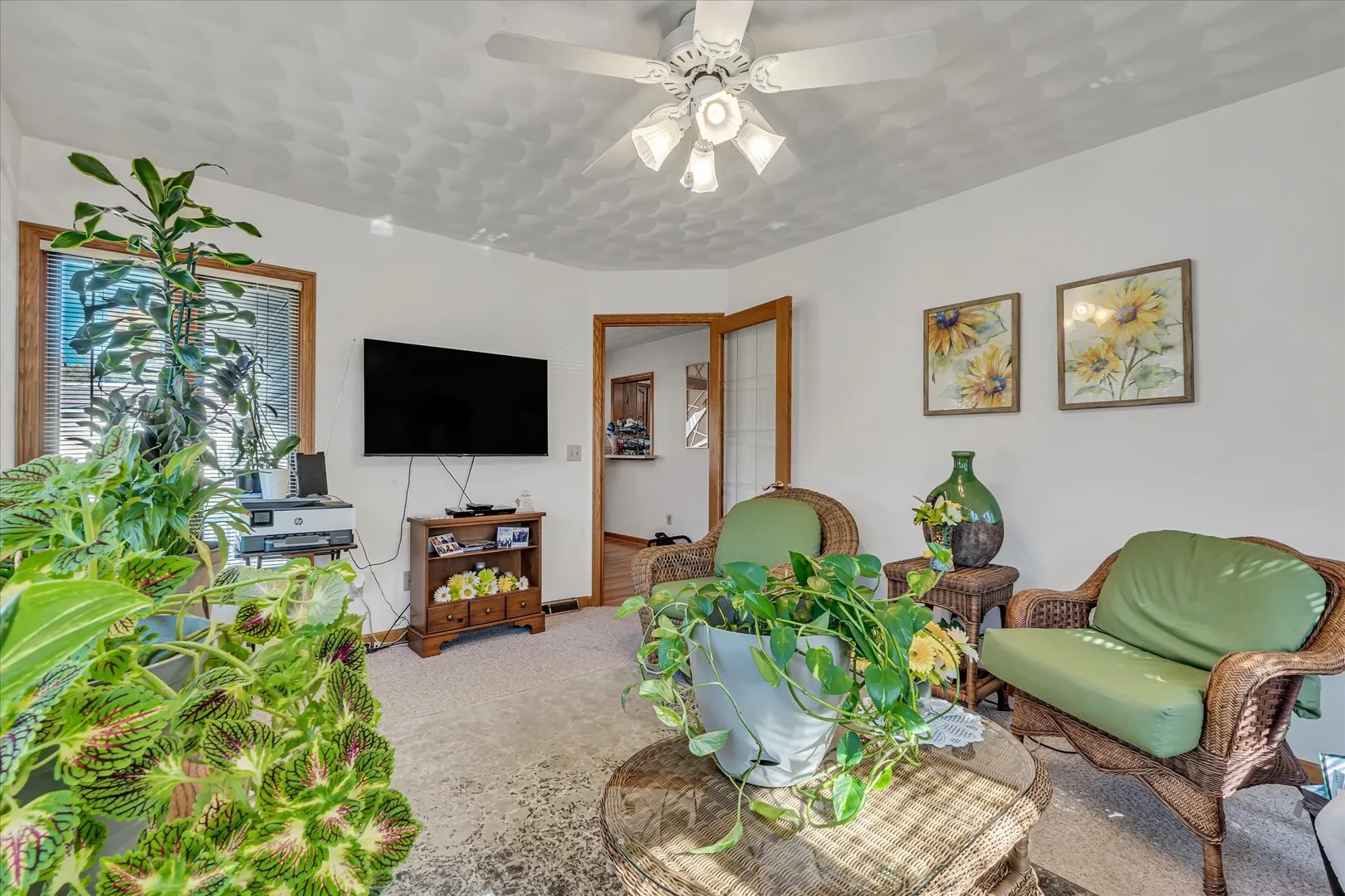 2106 W COLUMBIA Avenue IA
