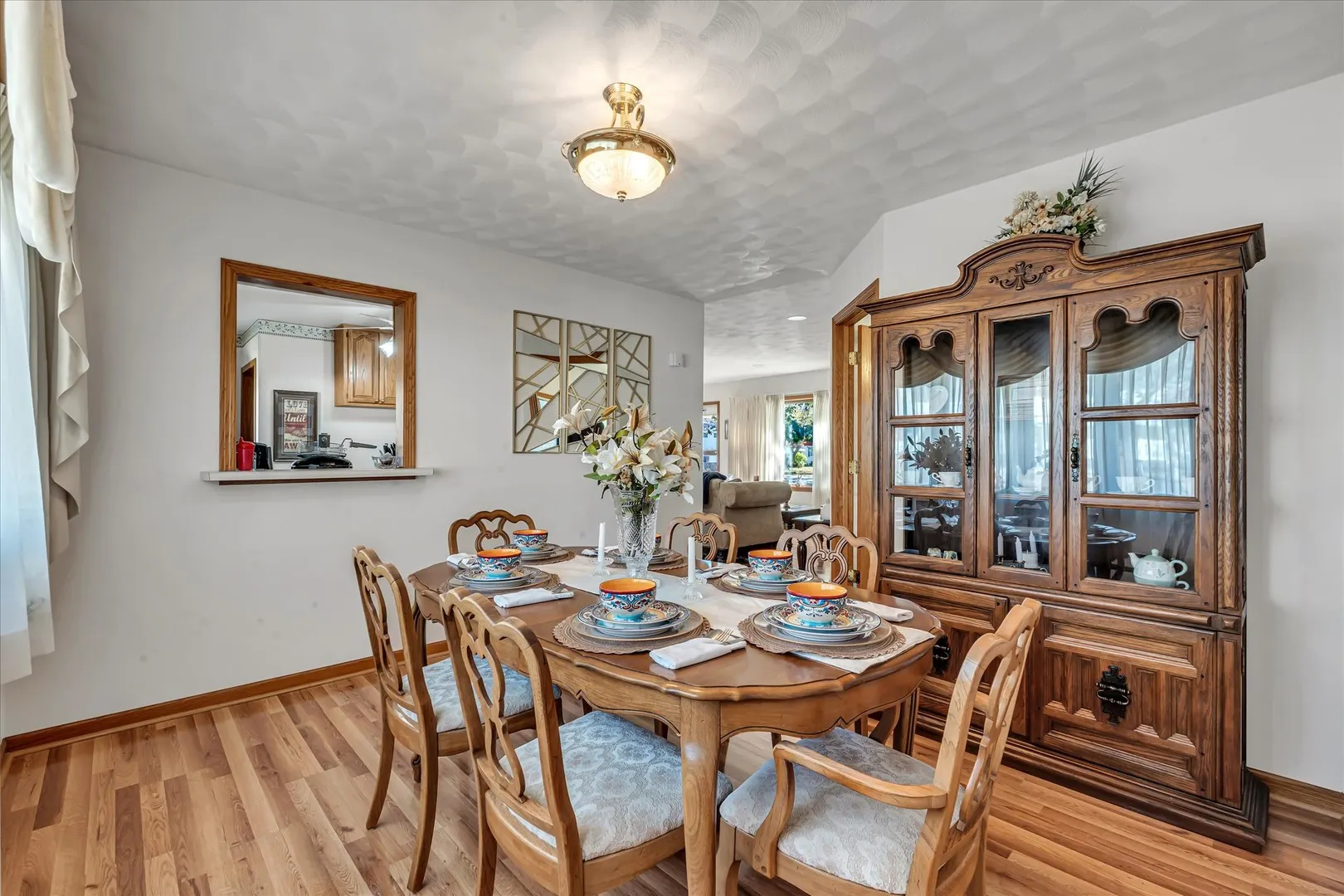 2106 W COLUMBIA Avenue IA