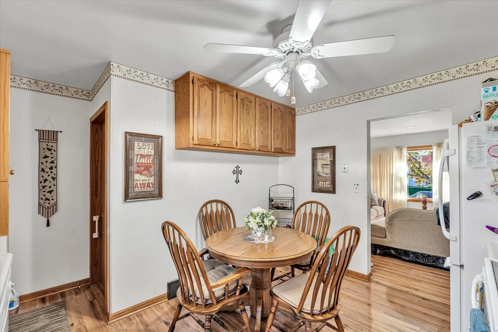 2106 W COLUMBIA Avenue IA