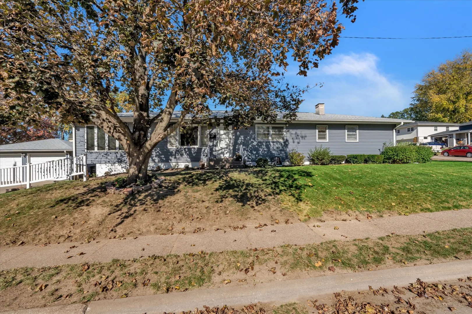 2106 W COLUMBIA Avenue IA