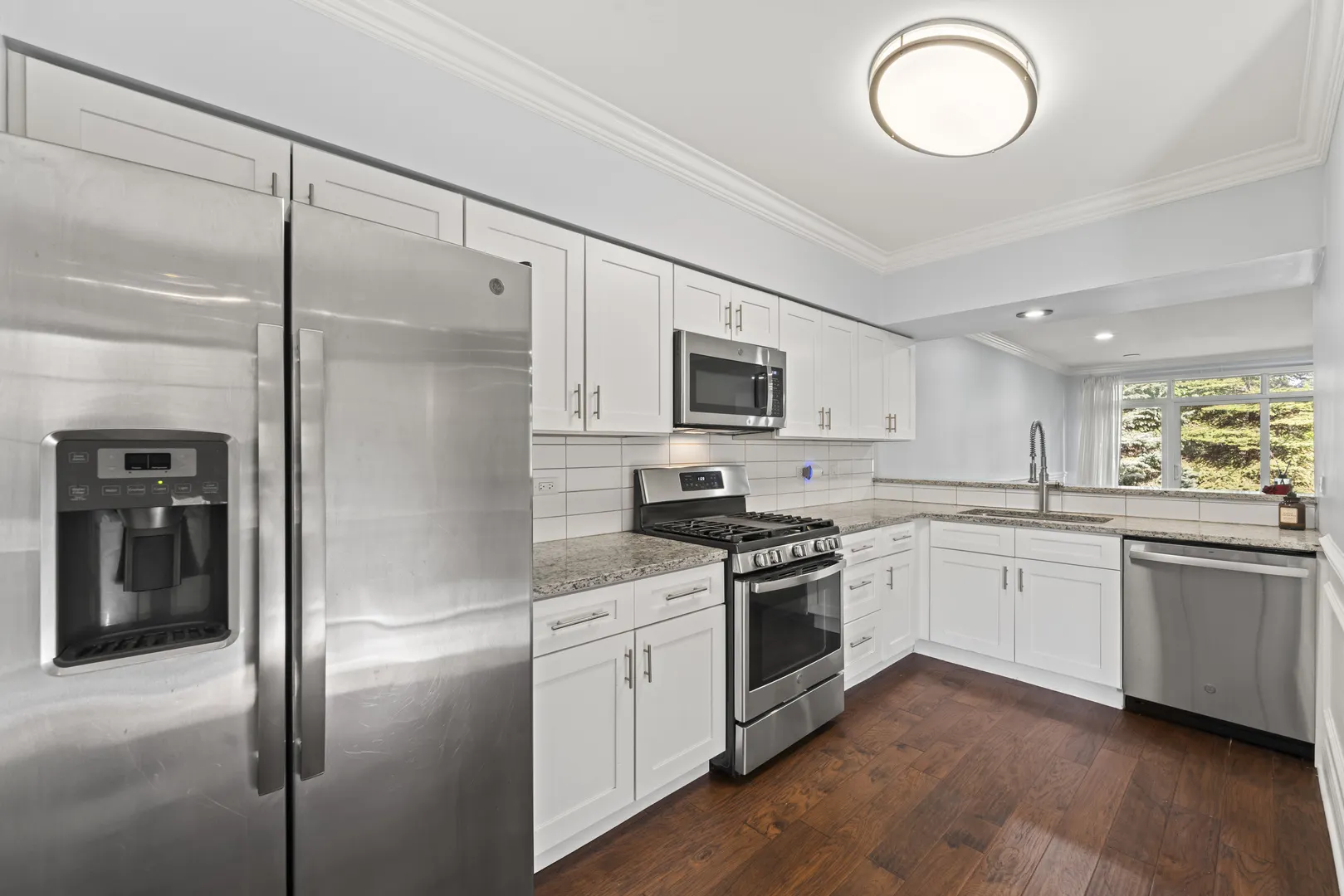 9332 S 79th Avenue IL