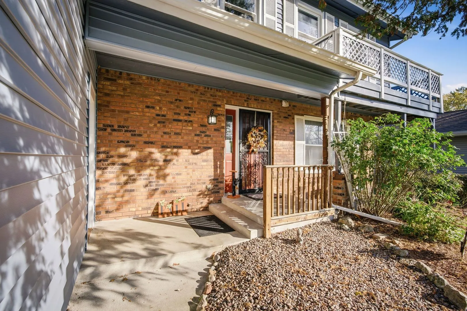 113 Queensbury Place IL
