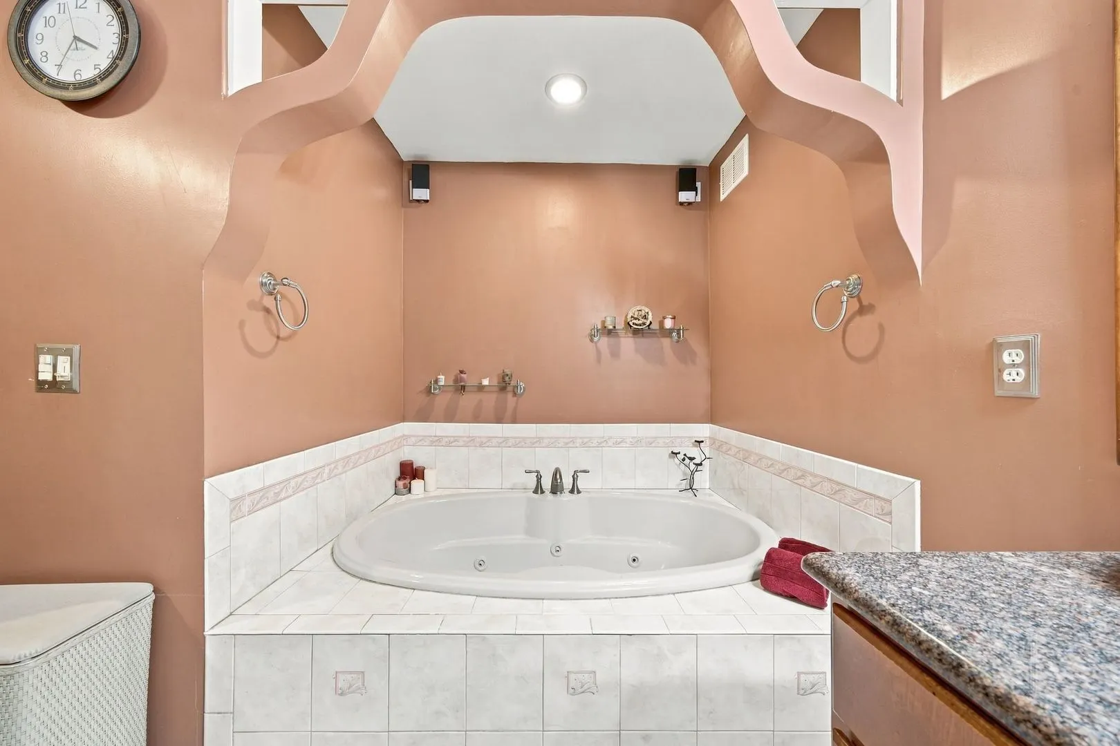 113 Queensbury Place IL