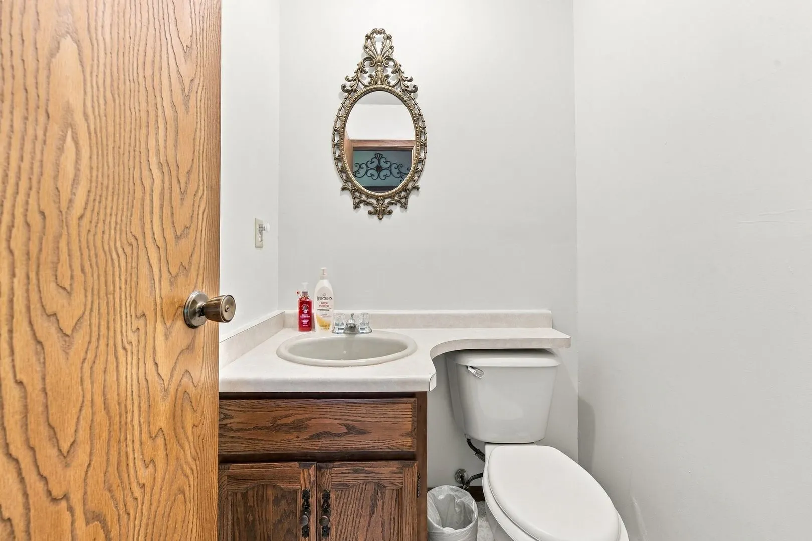 113 Queensbury Place IL