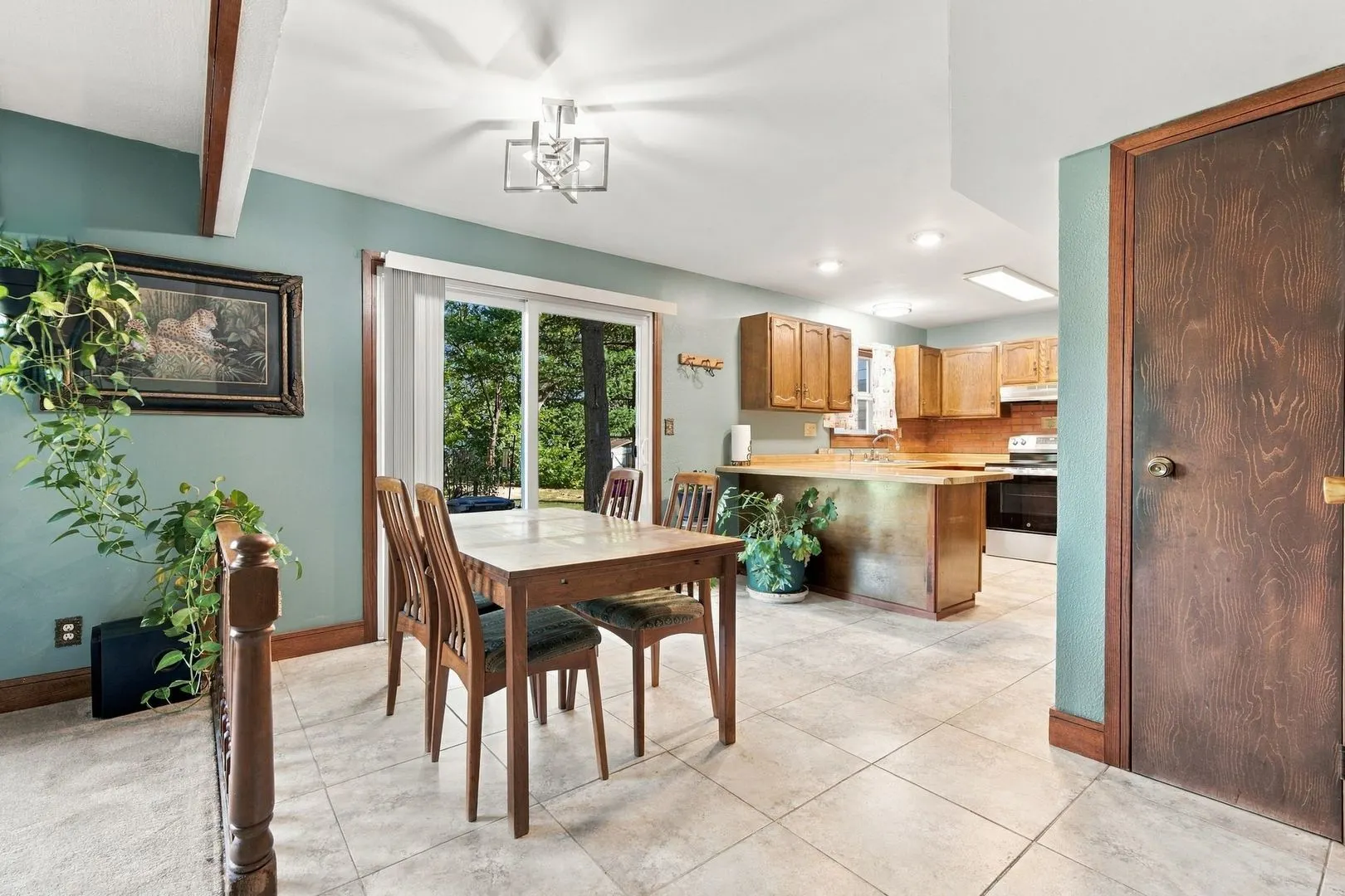 113 Queensbury Place IL