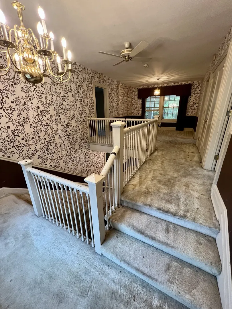 825 Compton Parkway IL