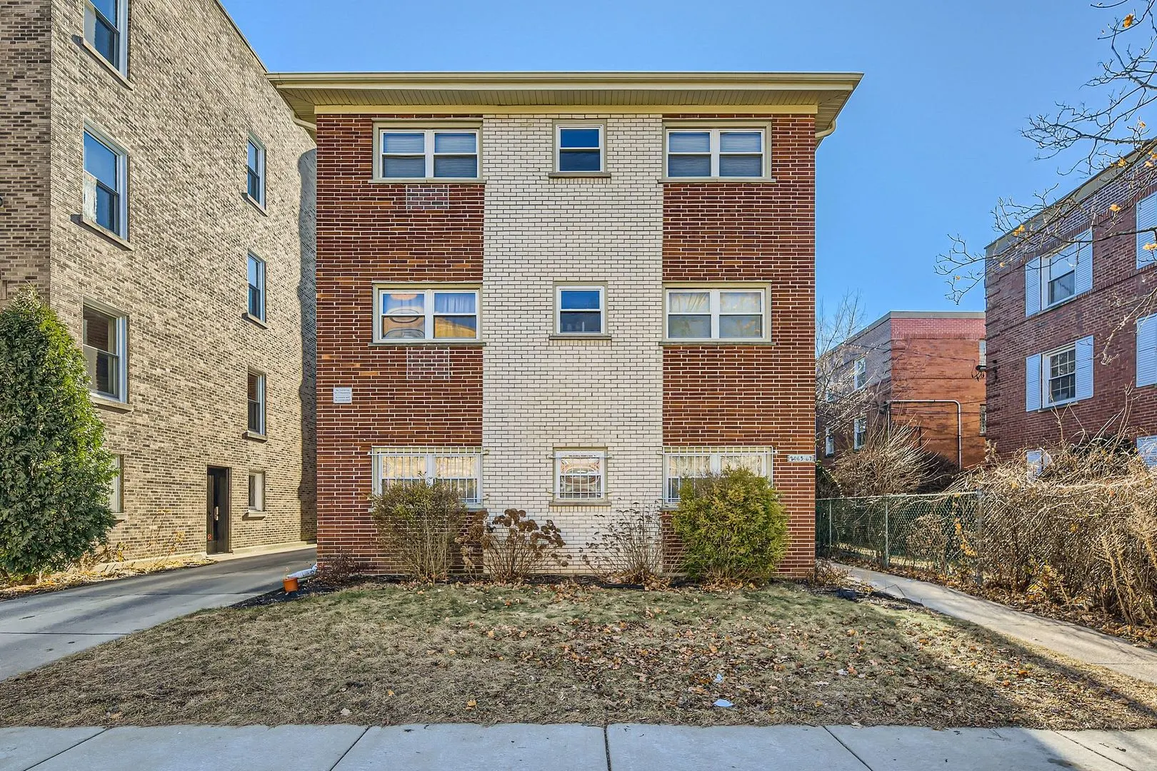 2065 W Farwell Avenue IL #3S