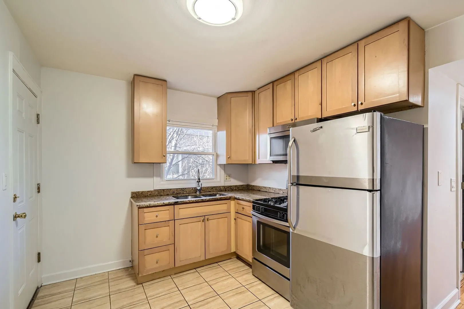 2065 W Farwell Avenue IL #3S