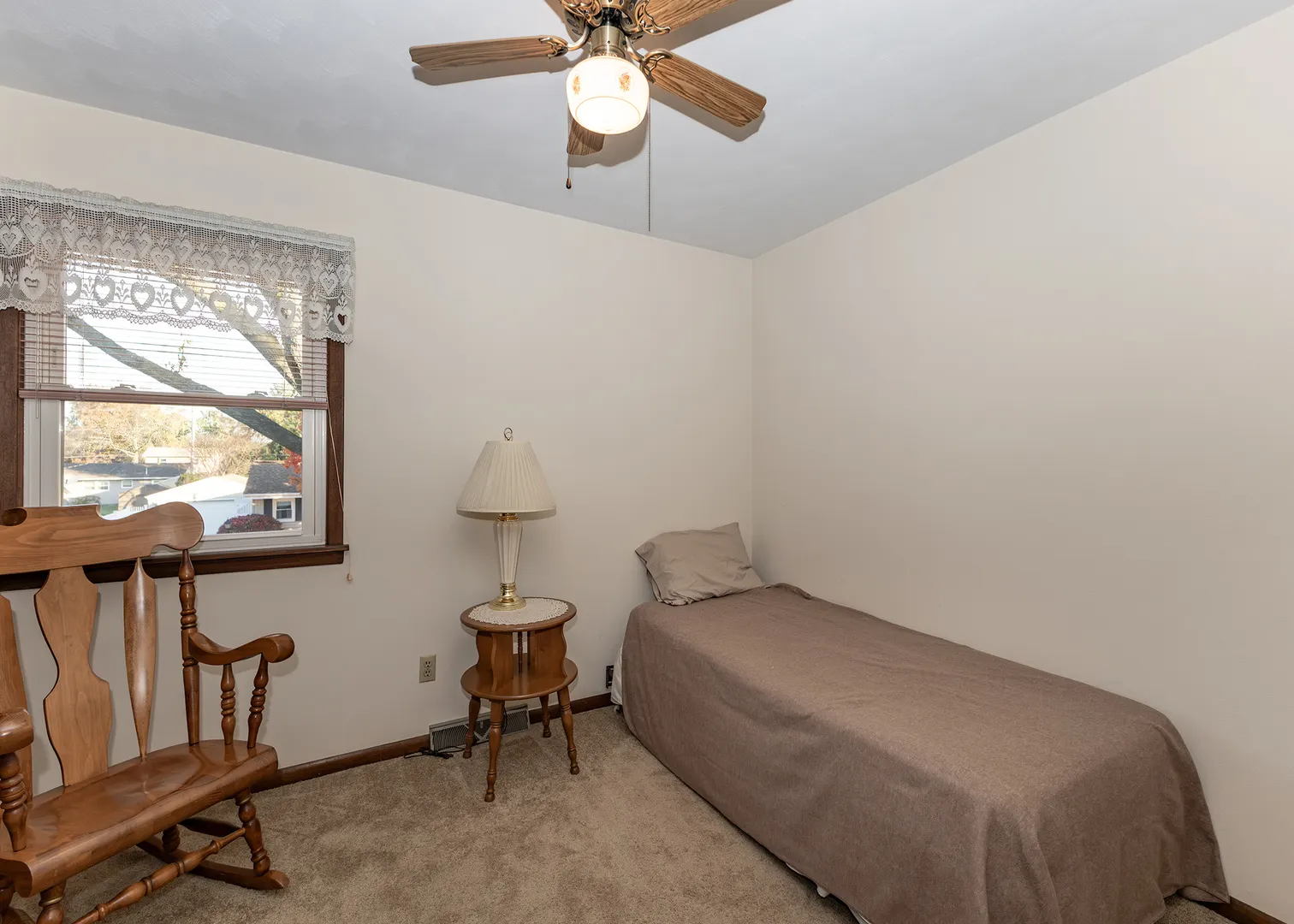 570 32nd Avenue IL