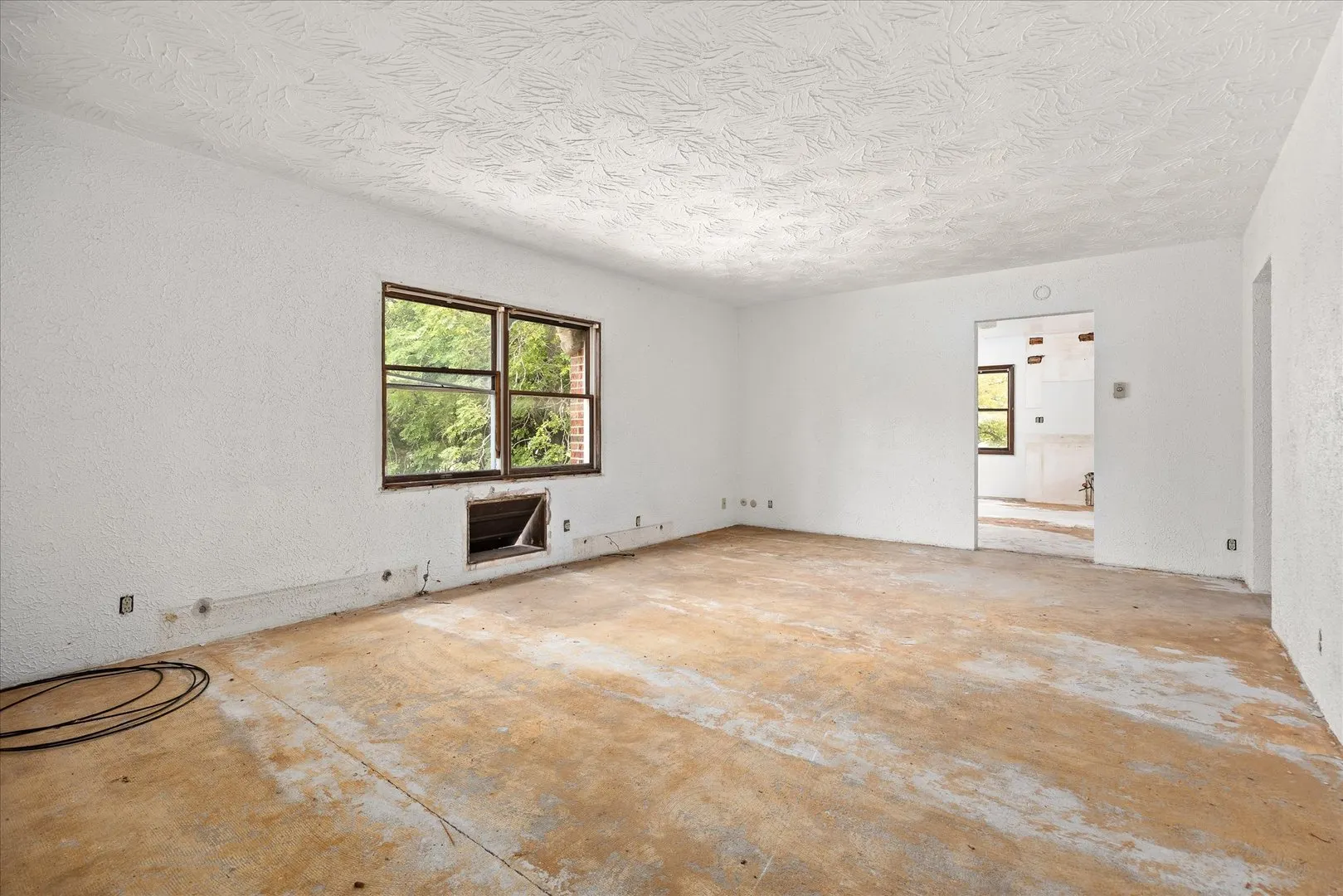 170 Round House Street IL
