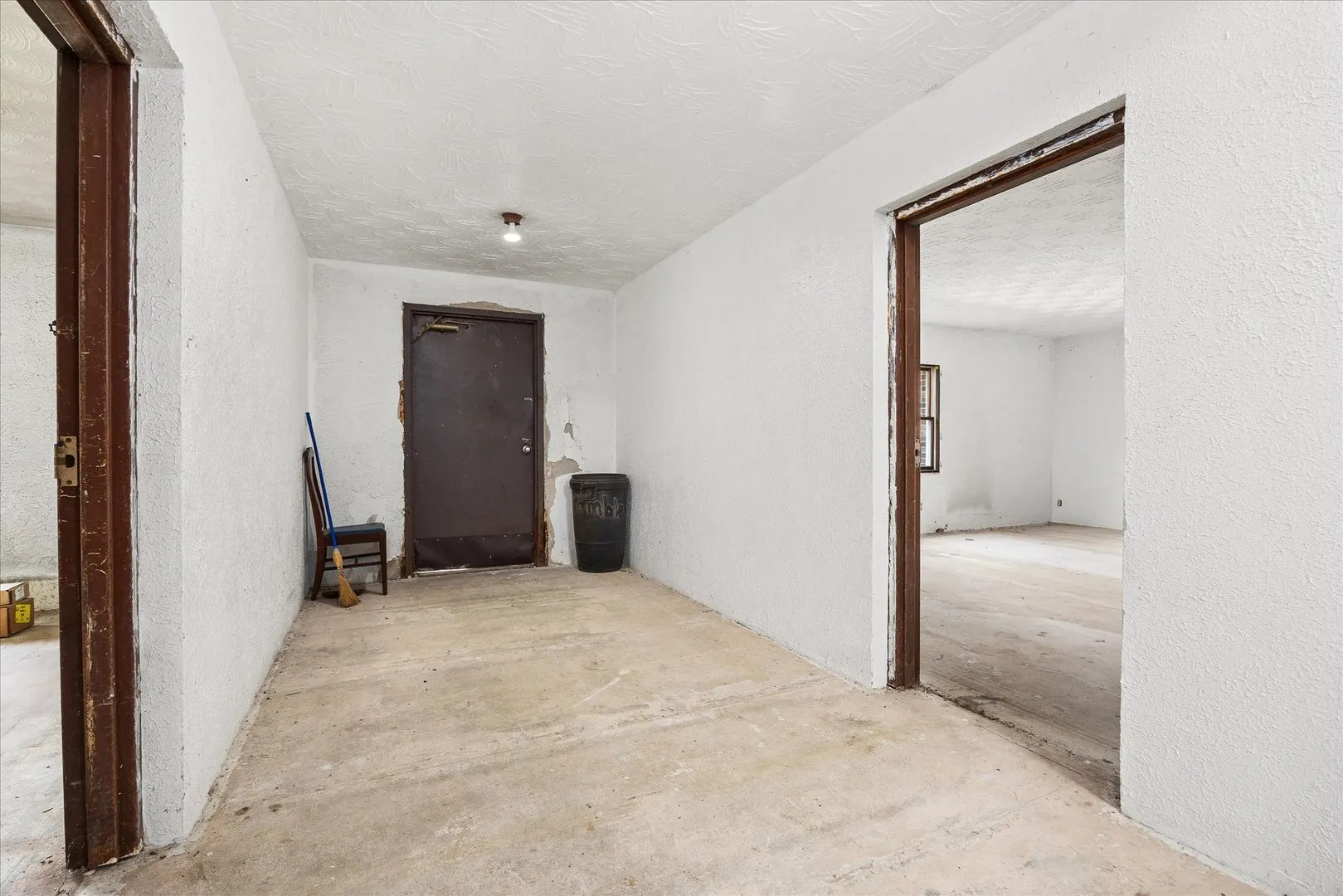 170 Round House Street IL