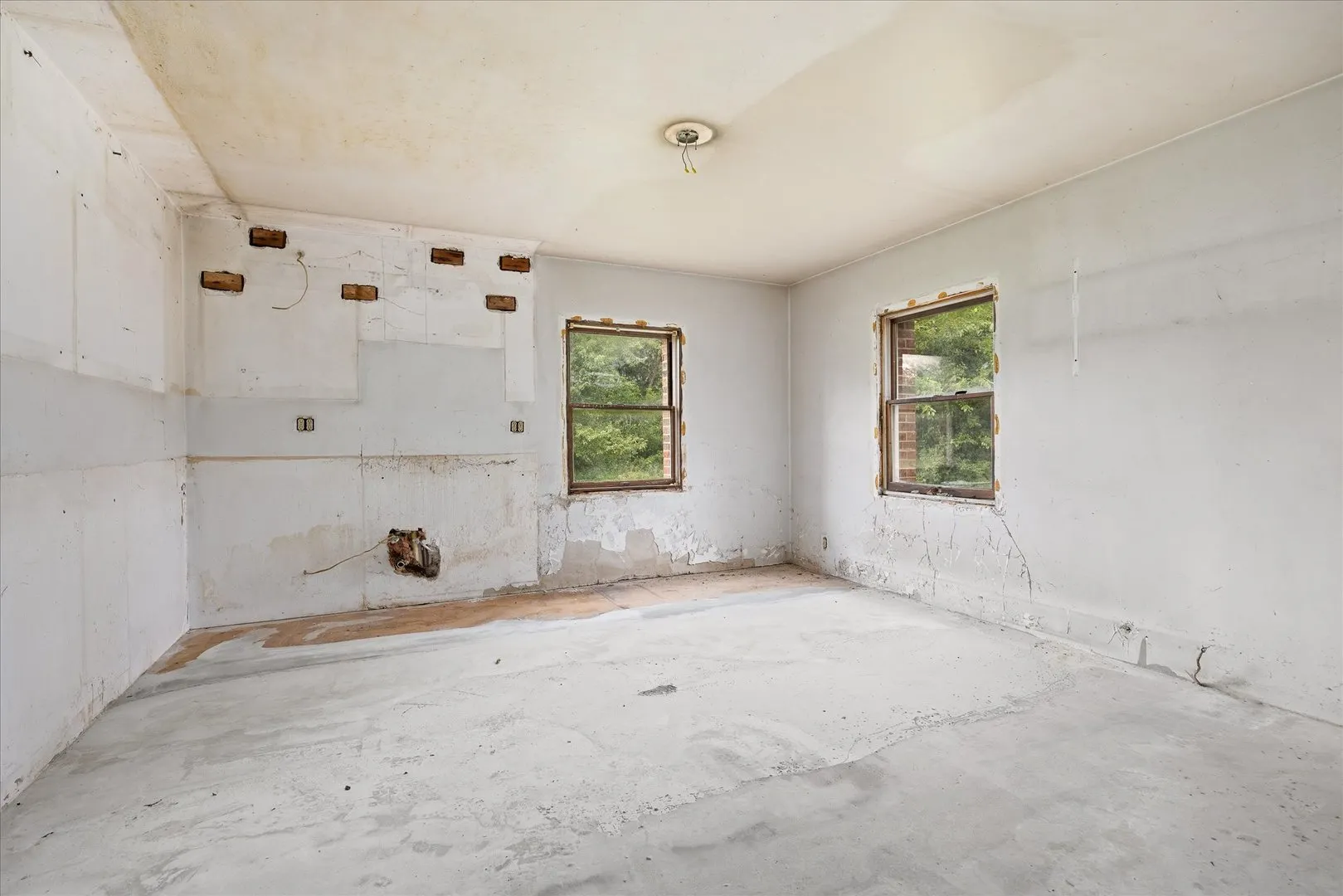 170 Round House Street IL