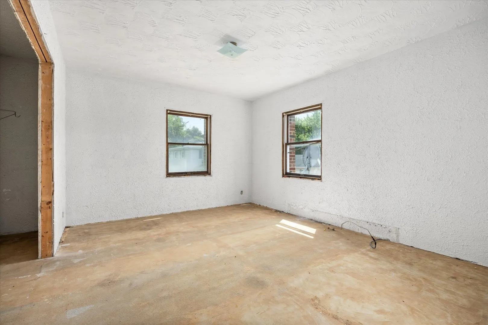170 Round House Street IL