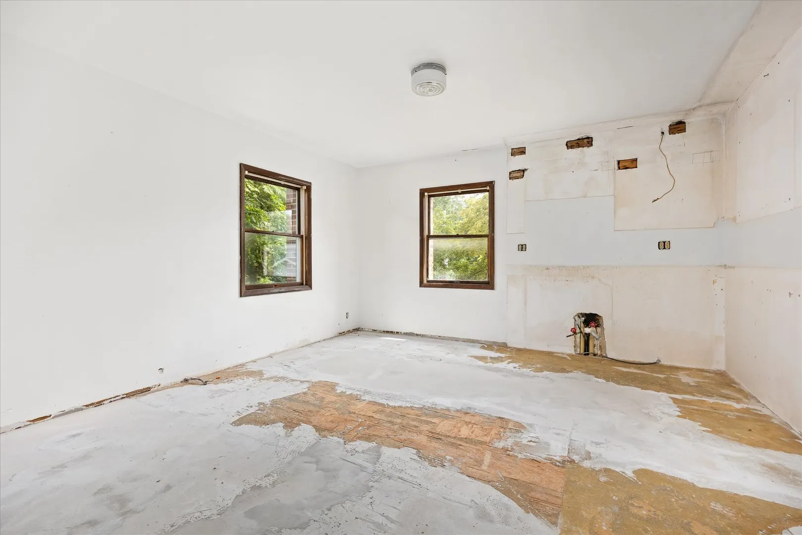 170 Round House Street IL