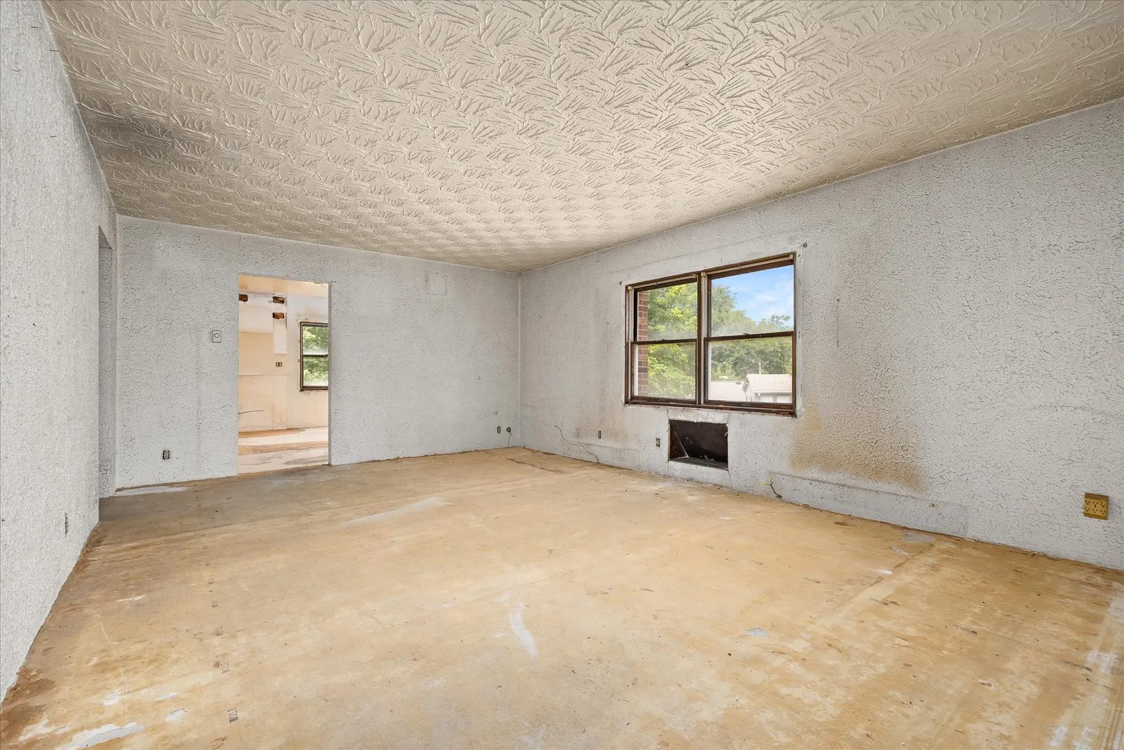 170 Round House Street IL