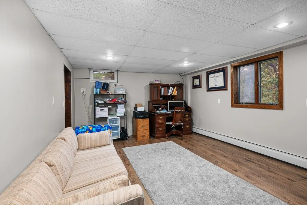 119 Valley Brook Drive IA