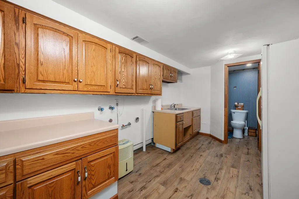 119 Valley Brook Drive IA