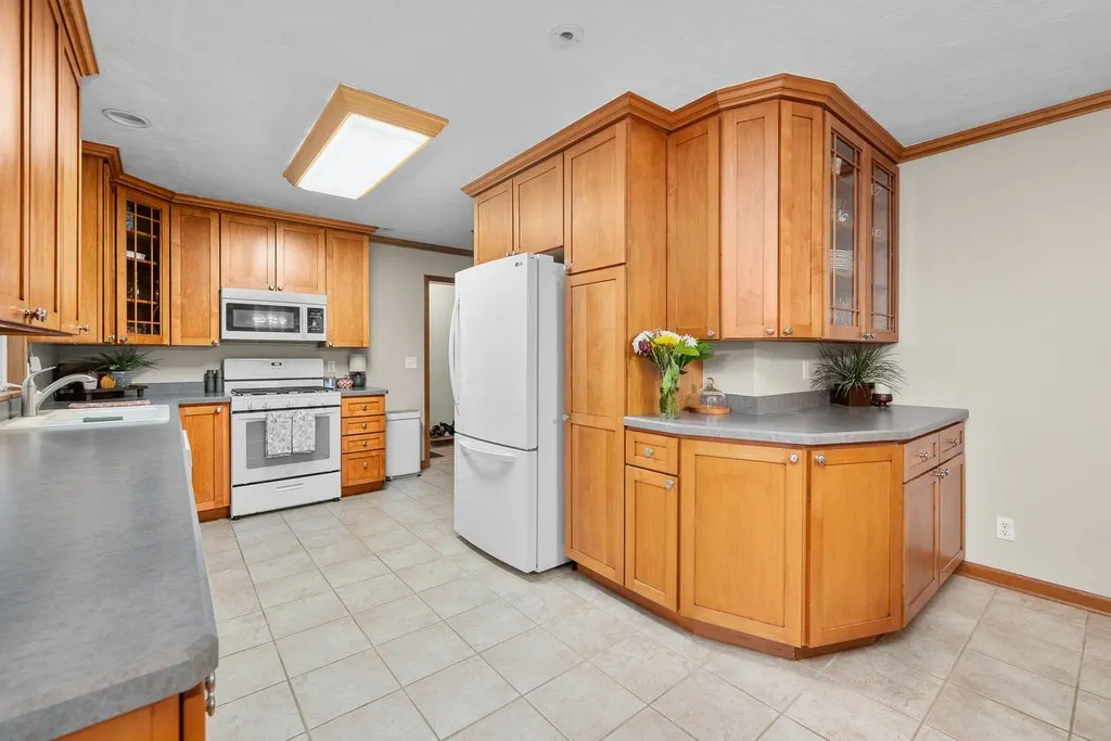 119 Valley Brook Drive IA