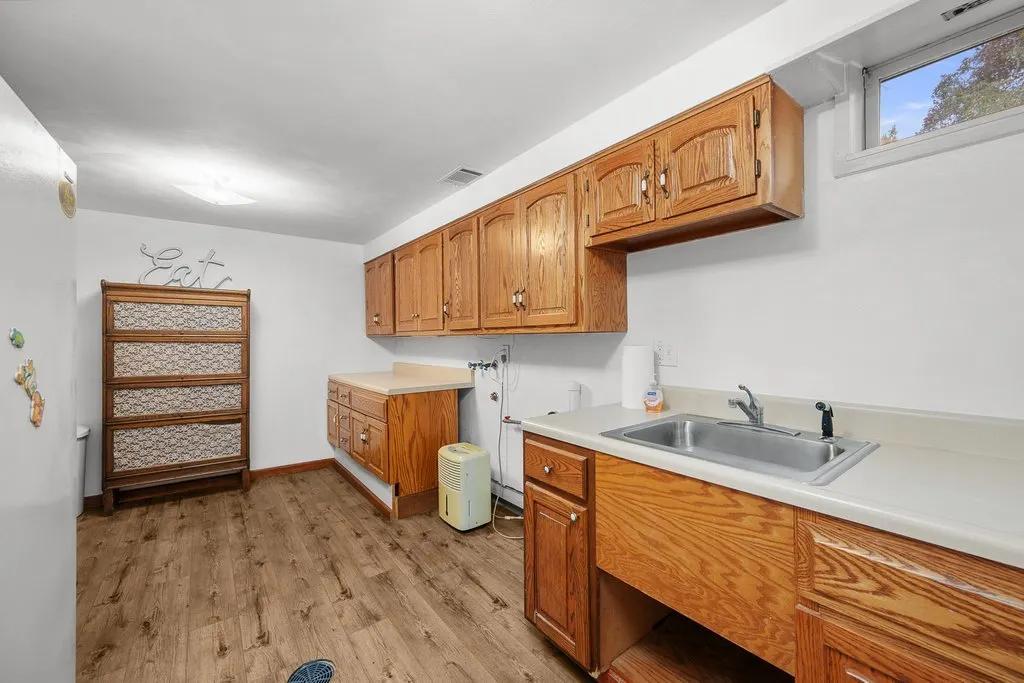 119 Valley Brook Drive IA