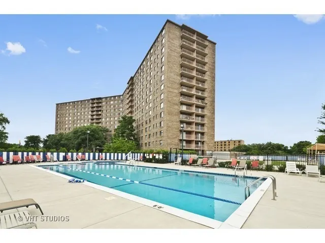 7141 N Kedzie Avenue IL #604