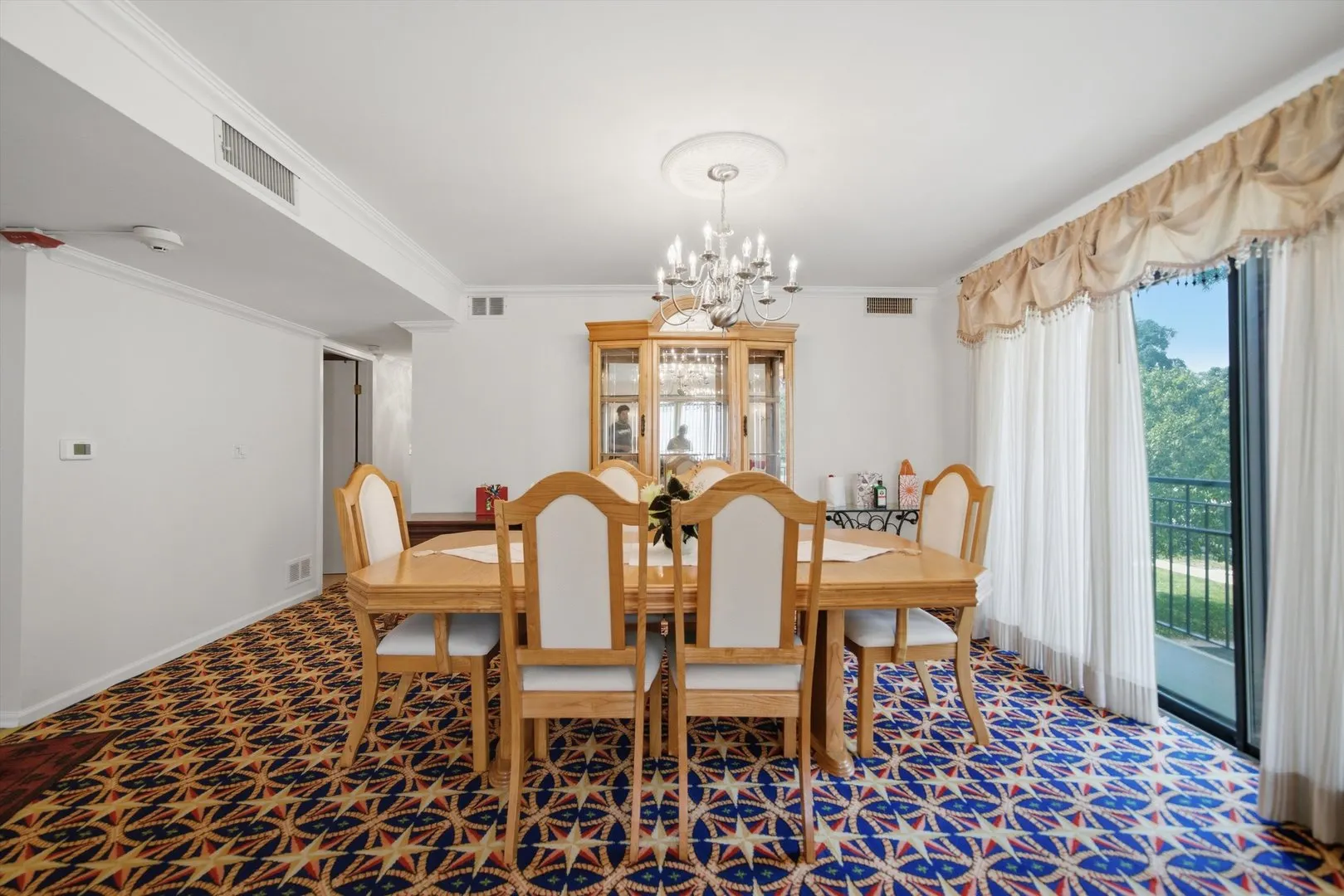 1417 BONNIE BRAE Place IL #2A