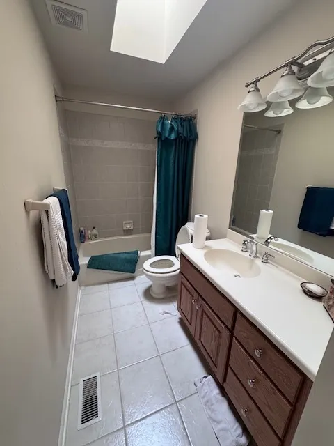 6407 Emerald Court IL