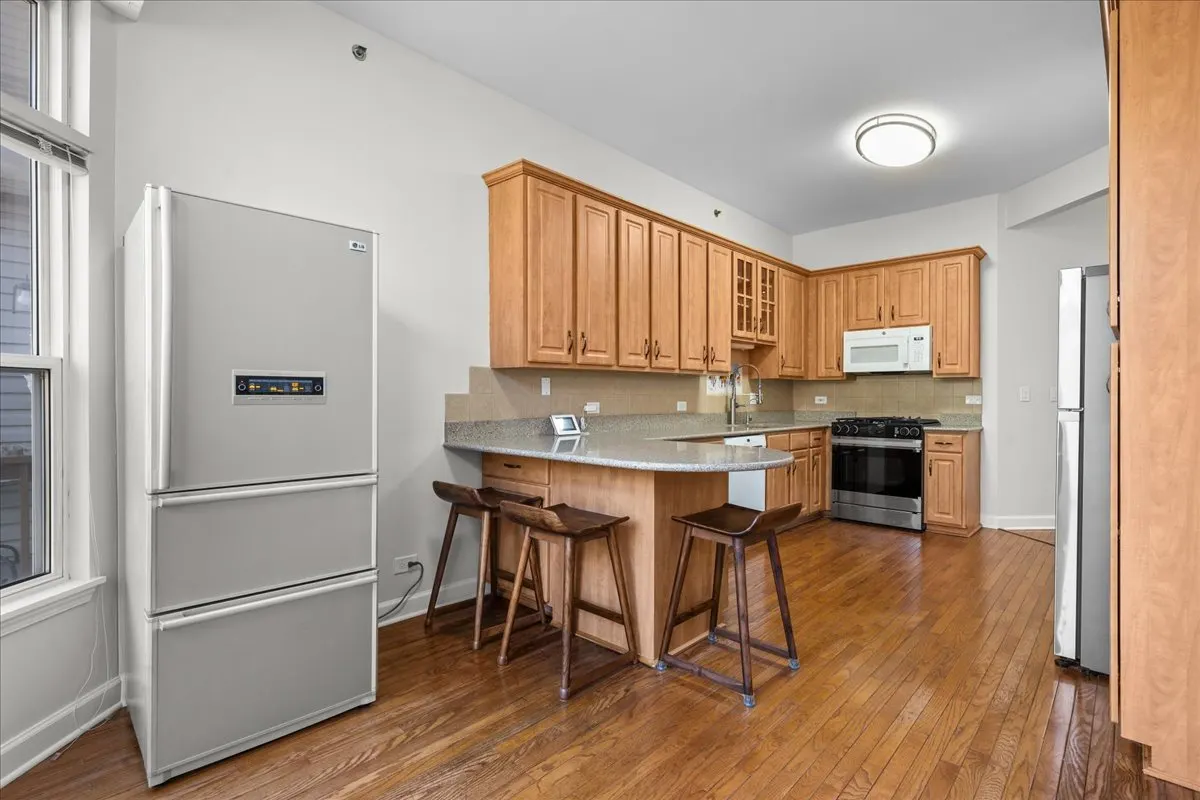 240 Prairie View Lane IL