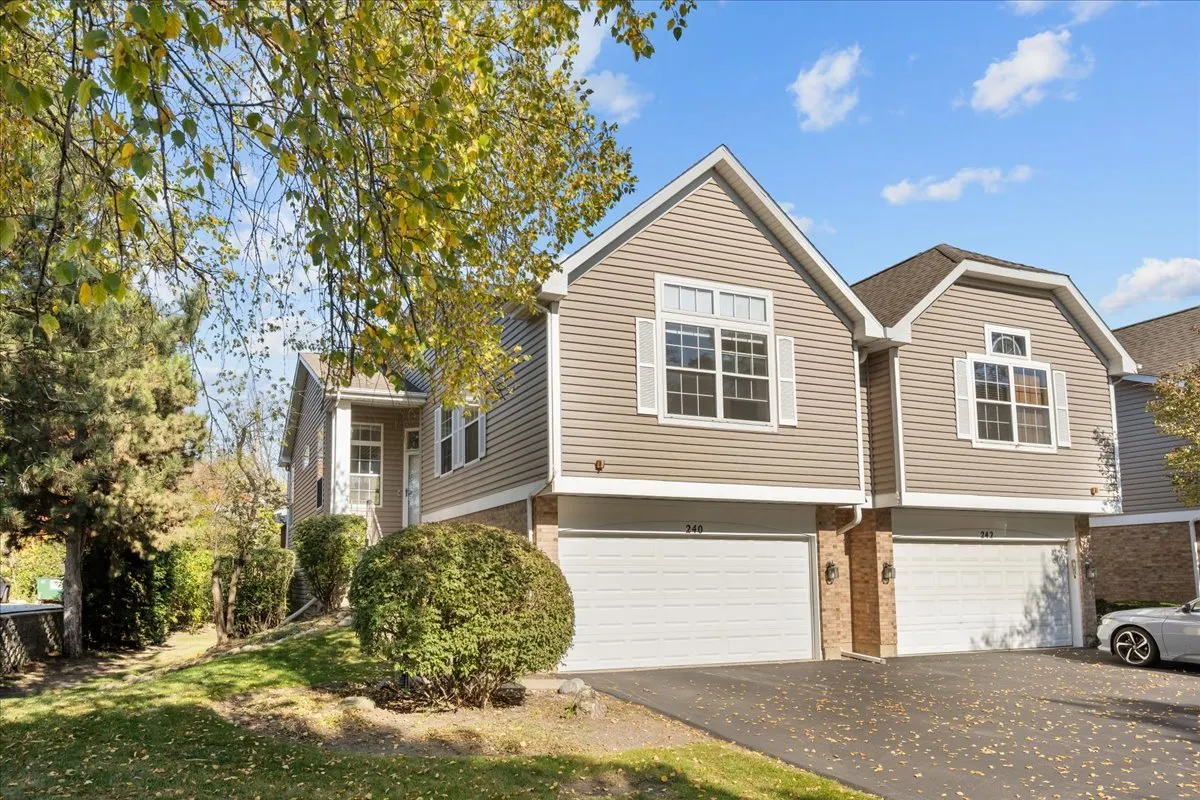 240 Prairie View Lane IL
